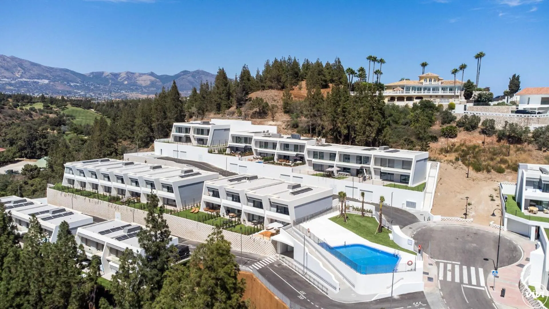 Vivi Homes - Marisol Pool, Sauna, Gym, Spa & Beach El Faro Holiday home