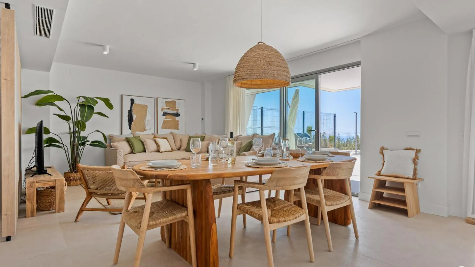 Vivi Homes - Marisol Pool, Sauna, Gym, Spa & Beach El Faro 0*,  Spain