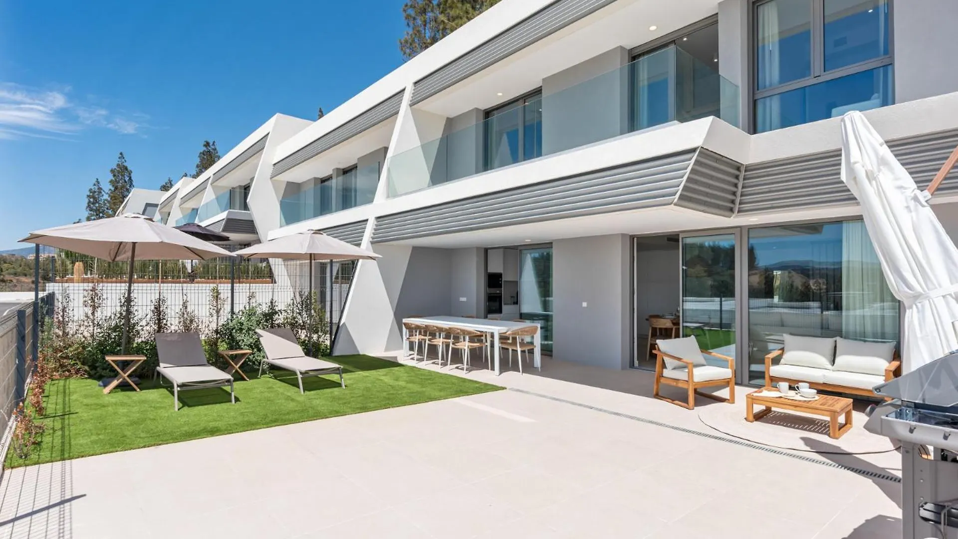Vivi Homes - Marisol Pool, Sauna, Gym, Spa & Beach El Faro Holiday home