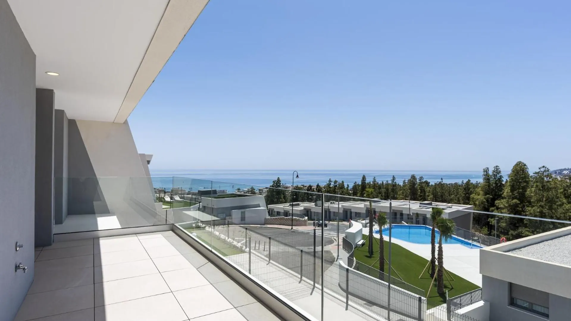 Vivi Homes - Marisol Pool, Sauna, Gym, Spa & Beach El Faro Spain